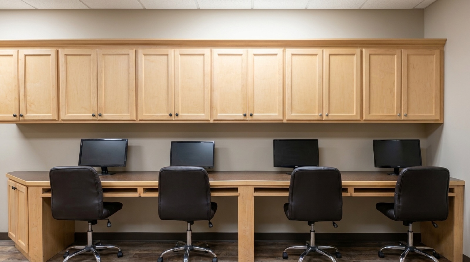 Agent workstations at KWCR